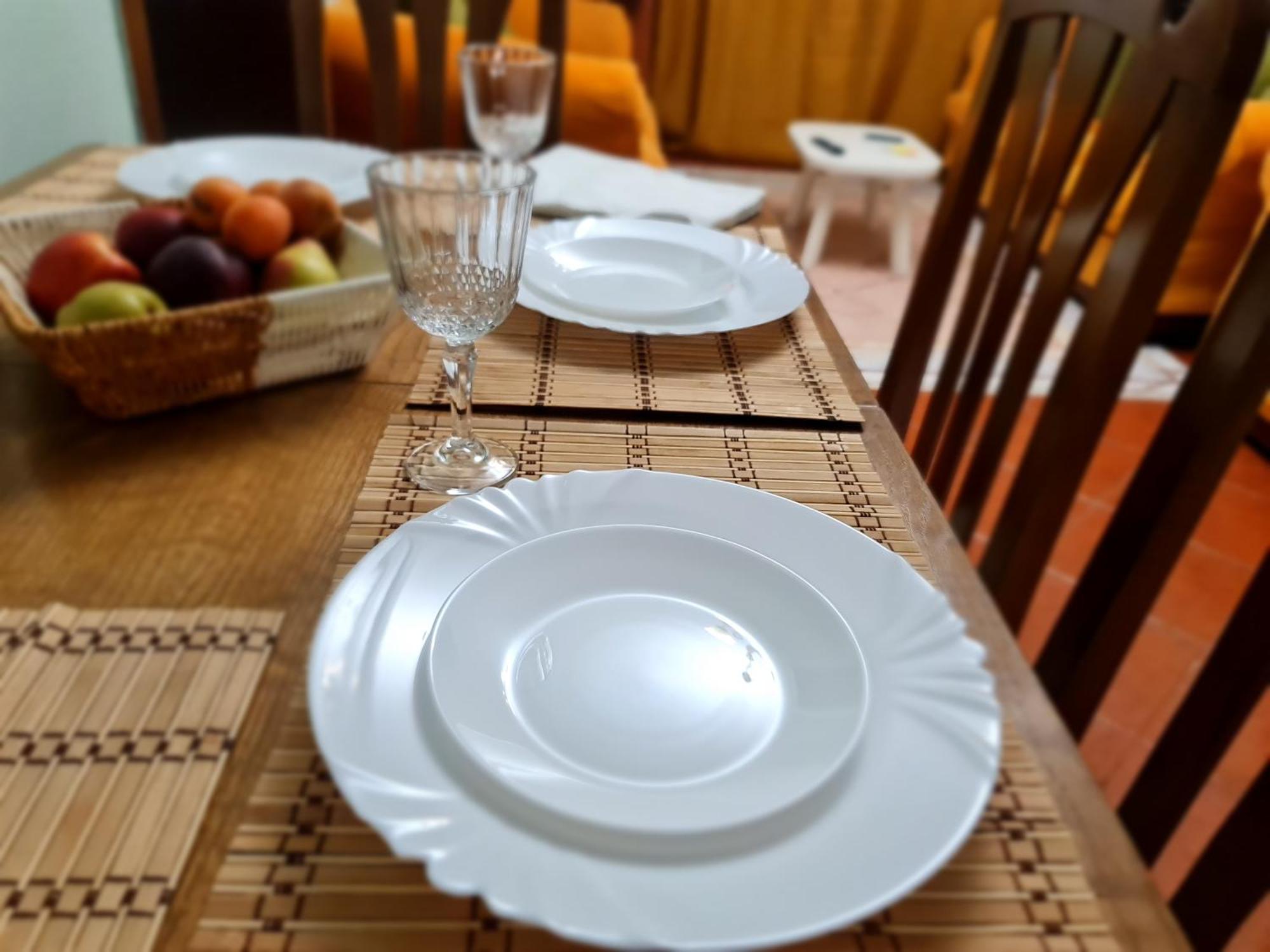 Calmly, Spacious Apartment Next To Usa Embassy Tirana Quarto foto